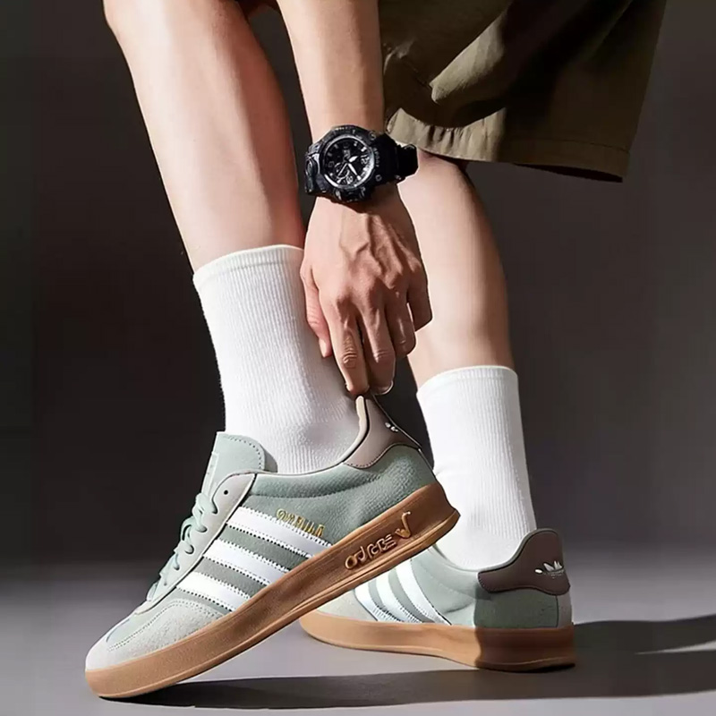 Adidas JI3526 Retro Daily Trai - Street Fashion Adidas review and price