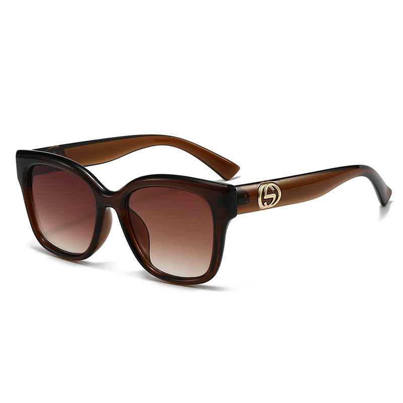 Retro Minimalist Solid Color F - Street Fashion Photography review and price